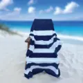 Olima „Classic Marine” Beach Velour Towel OLV4030 worn by a model