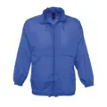 Sol's Surf - Unisex Water Repellent Windbreaker SO32000 worn by a model, photo 5