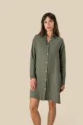 Spasso Ladies' Linen Dress Shirt SP5008 worn by a model, photo 2