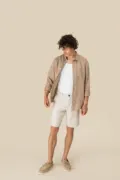 Spasso Men's Linen Bermuda SP711 worn by a model, photo 2