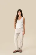 Spasso Ladie's Linen Trousers SP712 worn by a model