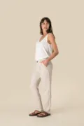 Spasso Ladie's Linen Trousers SP712 worn by a model, photo 4