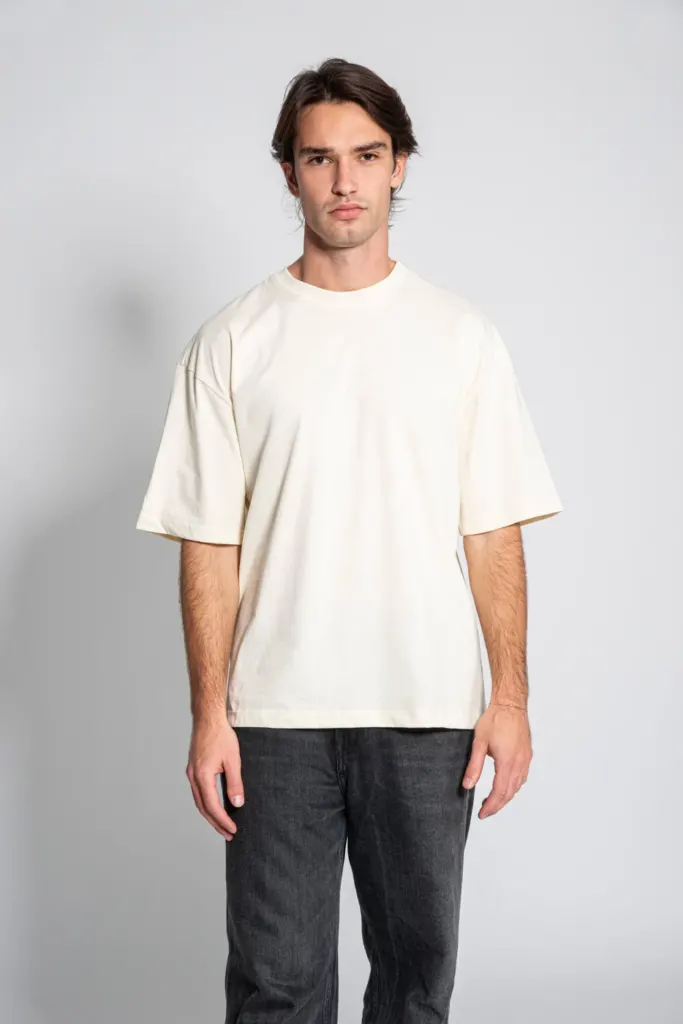 Vesti Jersey Max - Short Sleeve Crew Neck T Shirt VE645T worn by a model
