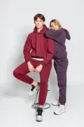 Vesti Mya - Unisex Urban Soft Hooded Sweatshirt VE817T worn by a model, photo 4